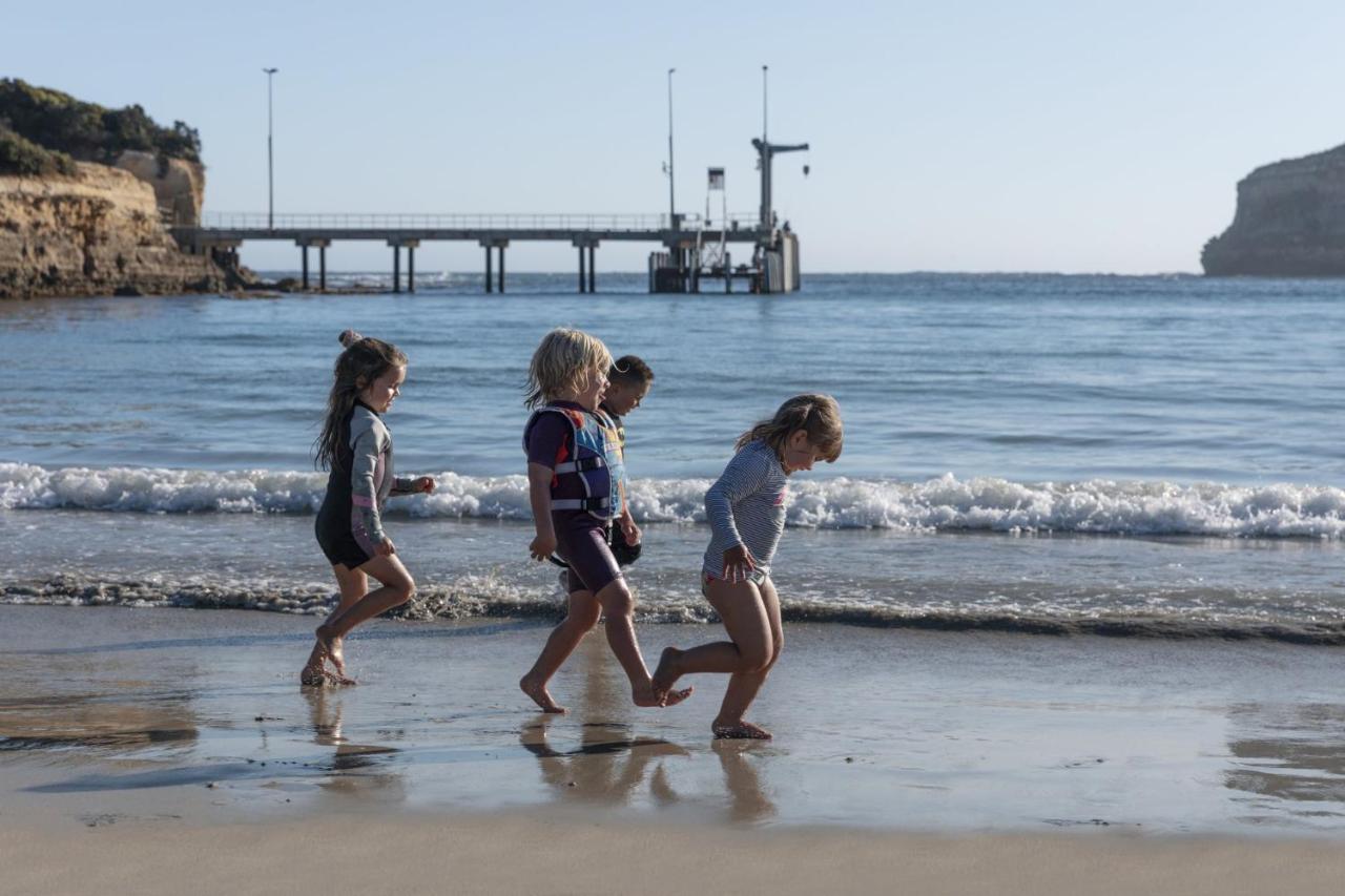12 Apostles Accommodation Anchors Beach House With Sea Views Port Campbell Eksteriør bilde