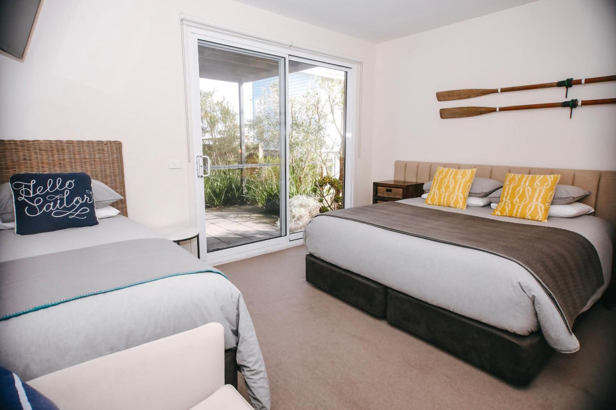 12 Apostles Accommodation Anchors Beach House With Sea Views Port Campbell Eksteriør bilde